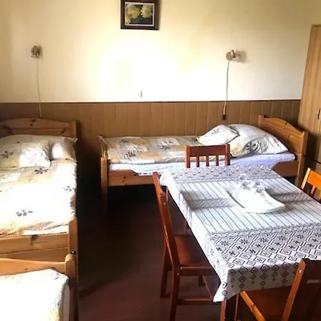 Convoy Panzio Oda ve Kahvaltı Szajol