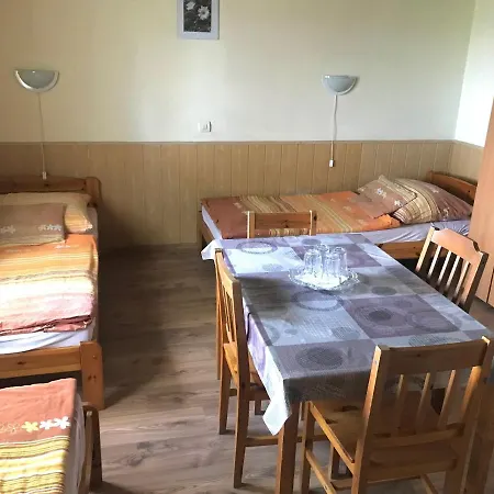 Oda ve Kahvaltı Convoy Panzio *