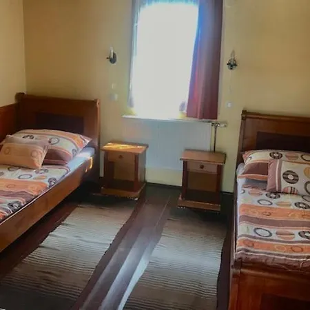 Convoy Panzio Oda ve Kahvaltı *