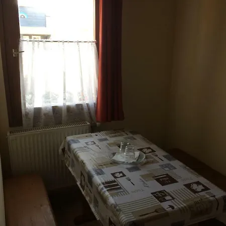 Convoy Panzio Oda ve Kahvaltı